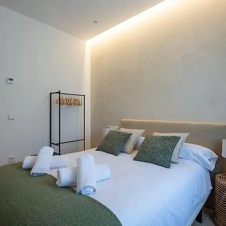 Premium - Arcos De Medina 202 *