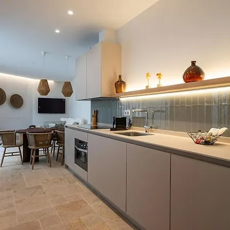 Premium - Arcos De Medina 202 *